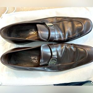 Salvatore Ferragamo loafers, size 10 in Chocolate brown